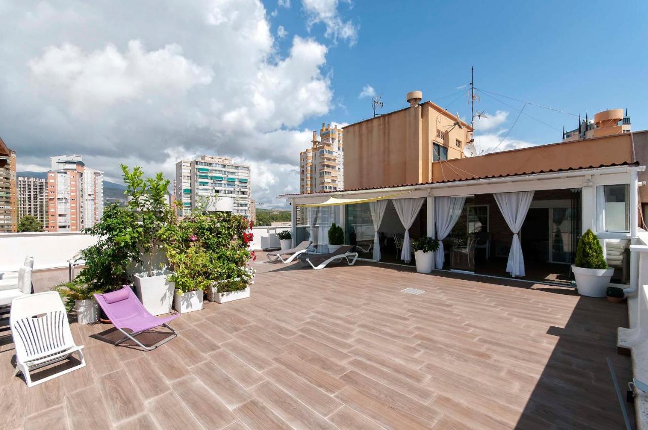 Apartamento FANTÁSTICO ÁTICO con ENORME TERRAZA y CHILL OUT Benidorm Exterior foto