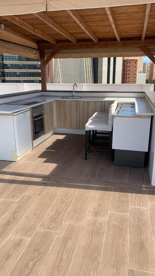 Apartamento FANTÁSTICO ÁTICO con ENORME TERRAZA y CHILL OUT Benidorm Exterior foto