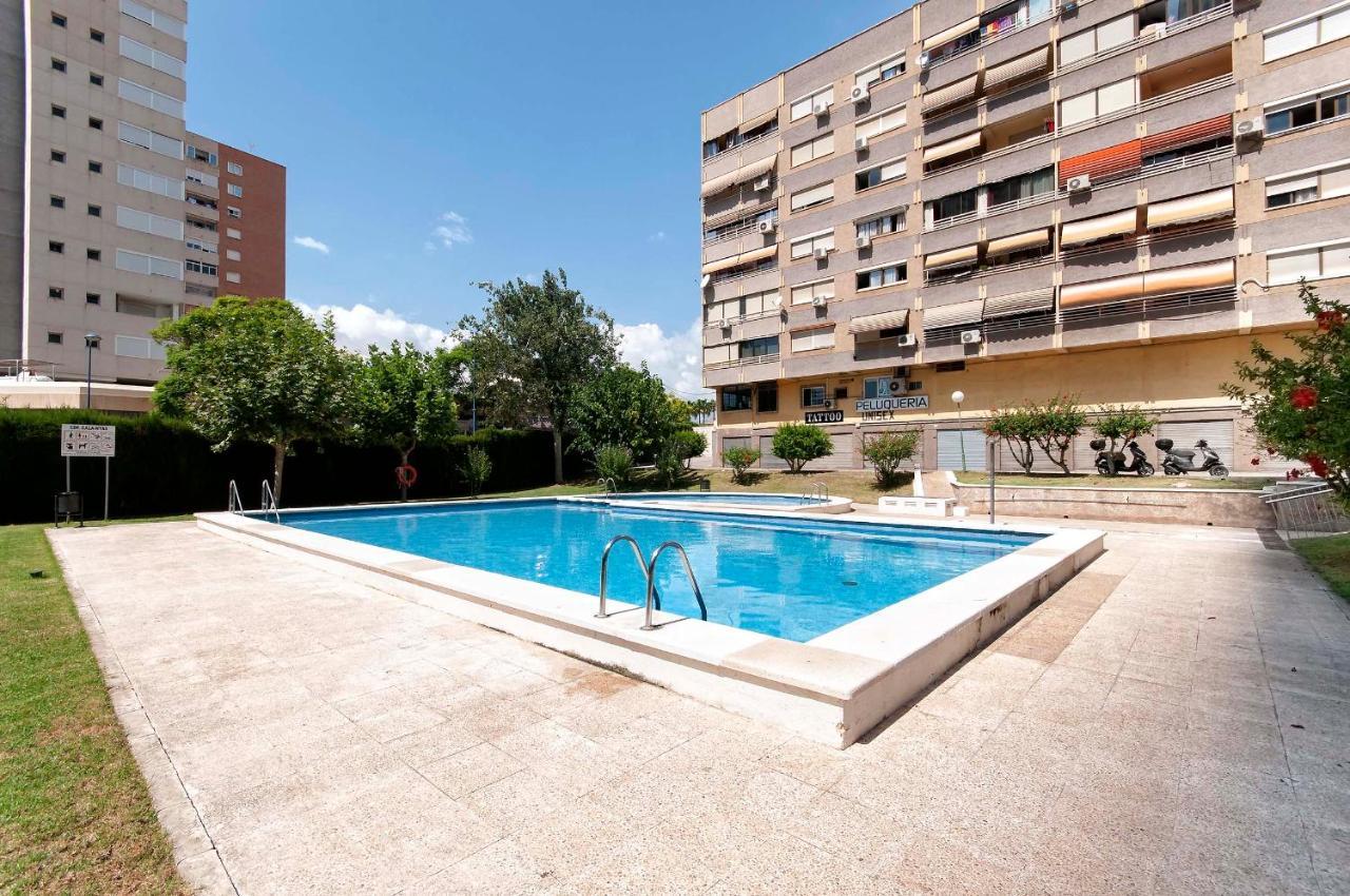 Apartamento FANTÁSTICO ÁTICO con ENORME TERRAZA y CHILL OUT Benidorm Exterior foto