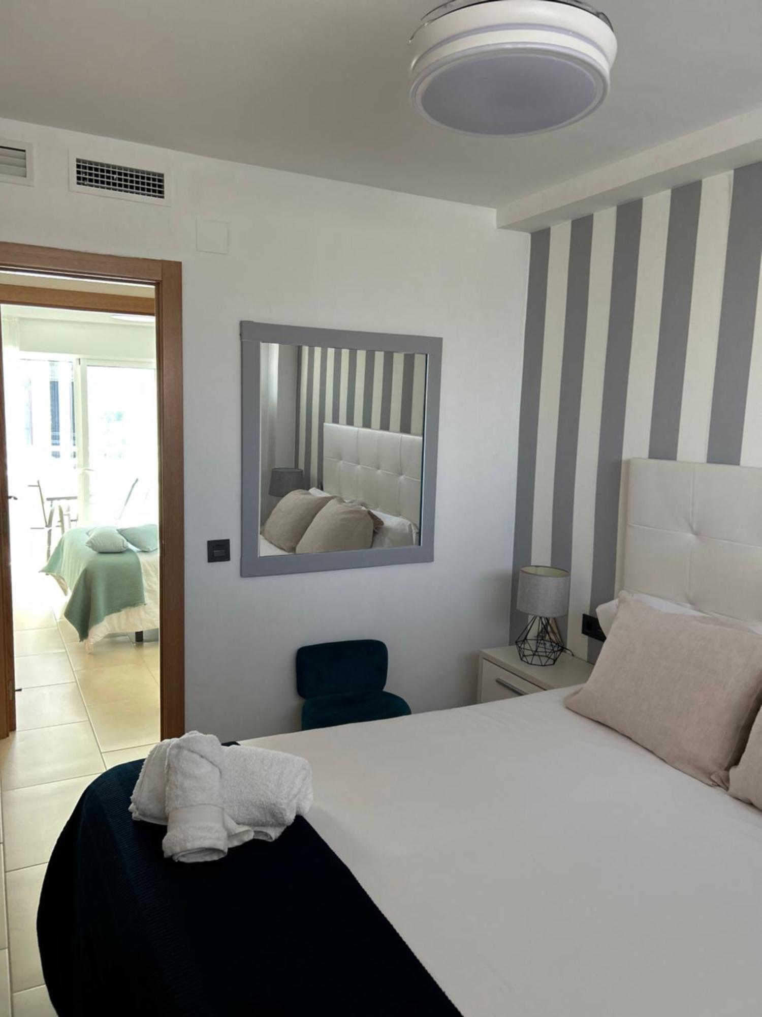 Apartamento FANTÁSTICO ÁTICO con ENORME TERRAZA y CHILL OUT Benidorm Exterior foto