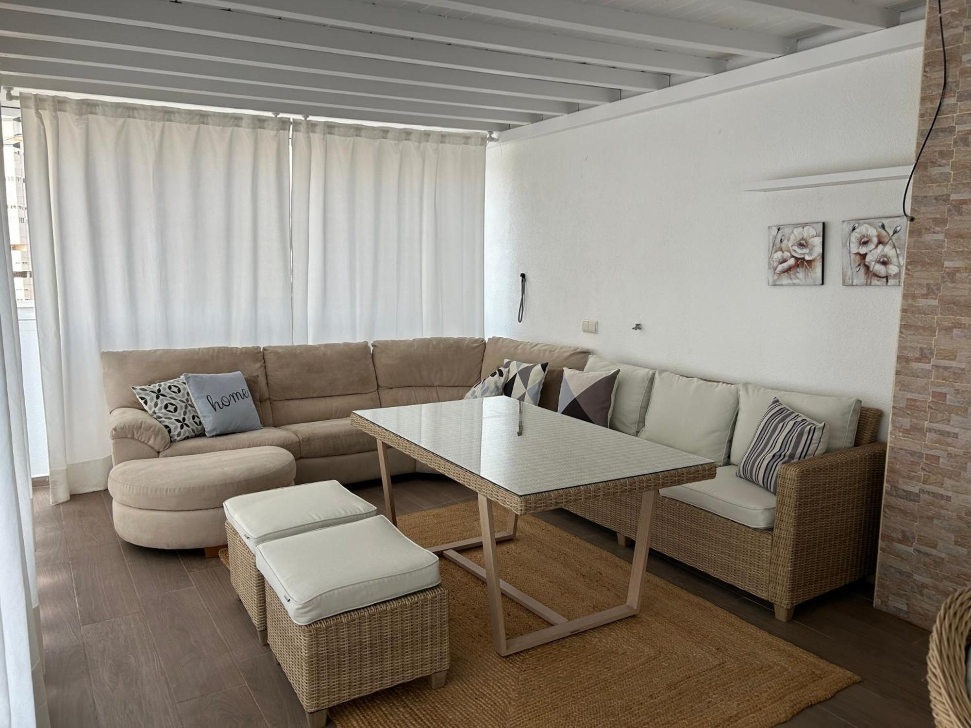 Apartamento FANTÁSTICO ÁTICO con ENORME TERRAZA y CHILL OUT Benidorm Exterior foto