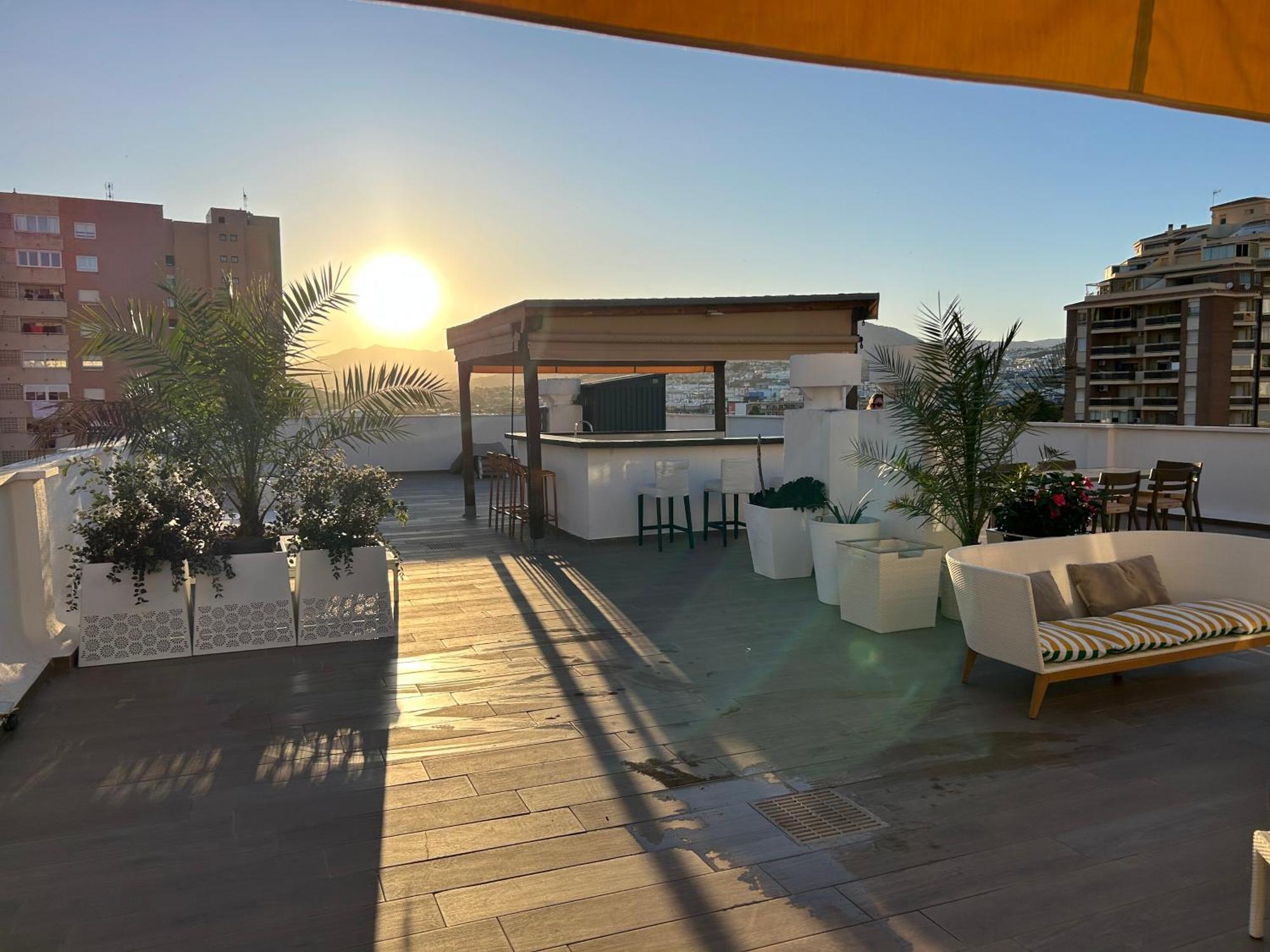Apartamento FANTÁSTICO ÁTICO con ENORME TERRAZA y CHILL OUT Benidorm Exterior foto